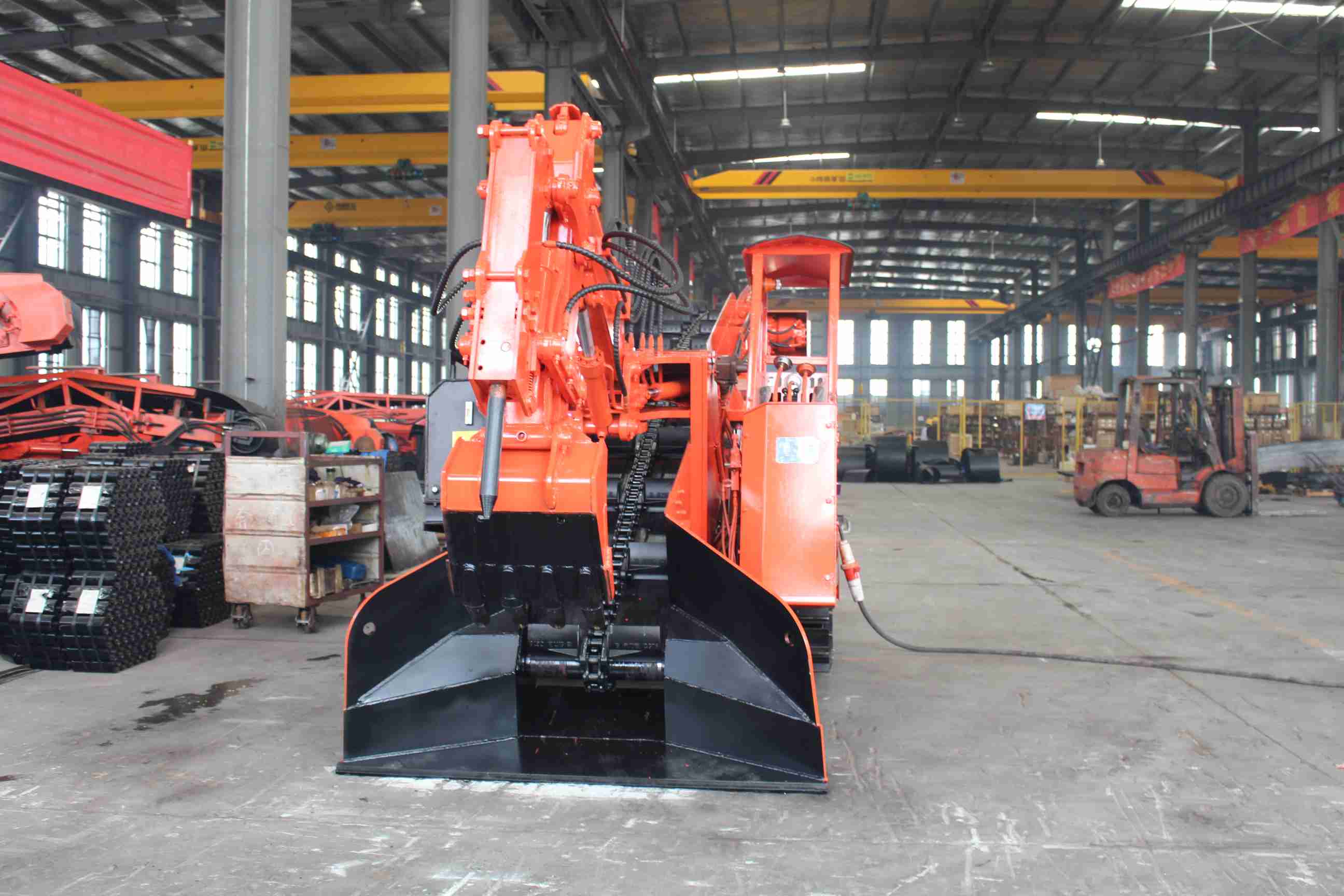 老旧充电桩改造：8年以上设施更新升级